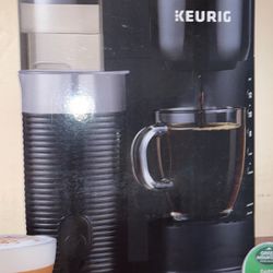 Keurig K-cafe Coffee Machine Like new 