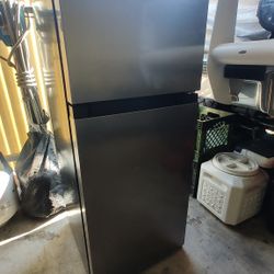 Small Refrigerator