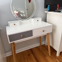 Vanity with mirror and lights