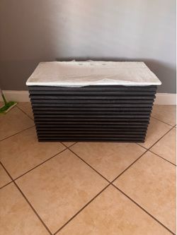 Floating bathroom cabinet and sink