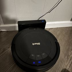 Shark Robovac