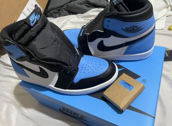 Jordan 1 UNC toe
