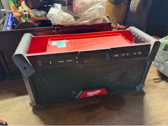 Milwaukee speaker