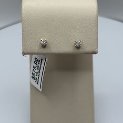 Diamond Stud Earrings 