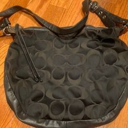 Coach women's black shoulder/crossbody purse bag