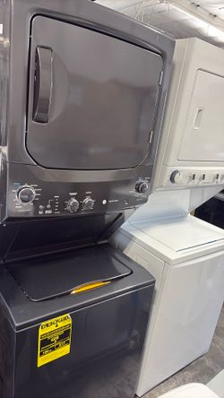 GE Laundry Center - Electric