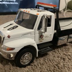 1/24 LAPD tow Truck Model