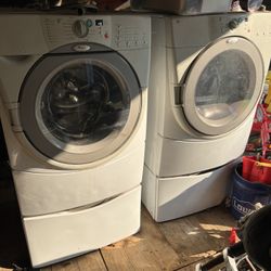 Whirlpool Duet Front Load W/D W/Pedestals 