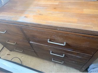 Dresser with mirror or without