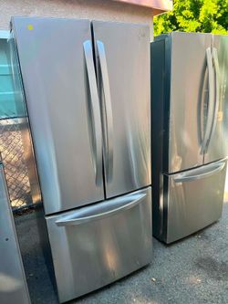 LG REFRIGERATOR / PERFECT CONDITION