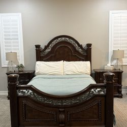 Queen Bedroom Set