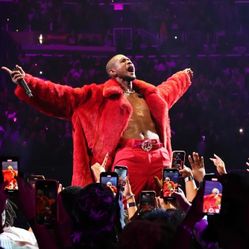 4 Usher 12/16 Tickets 