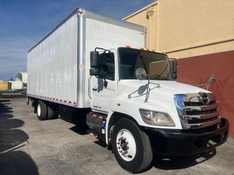 2020 HINO 268 BOX TRUCK 26' FT. LIFTGATE
