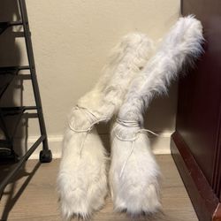 Monster High X YRU Abbey Bominable Shoes