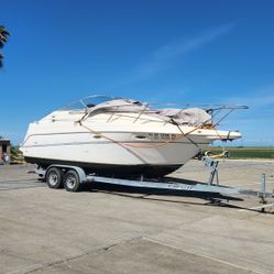 Maxum 2400 SCR