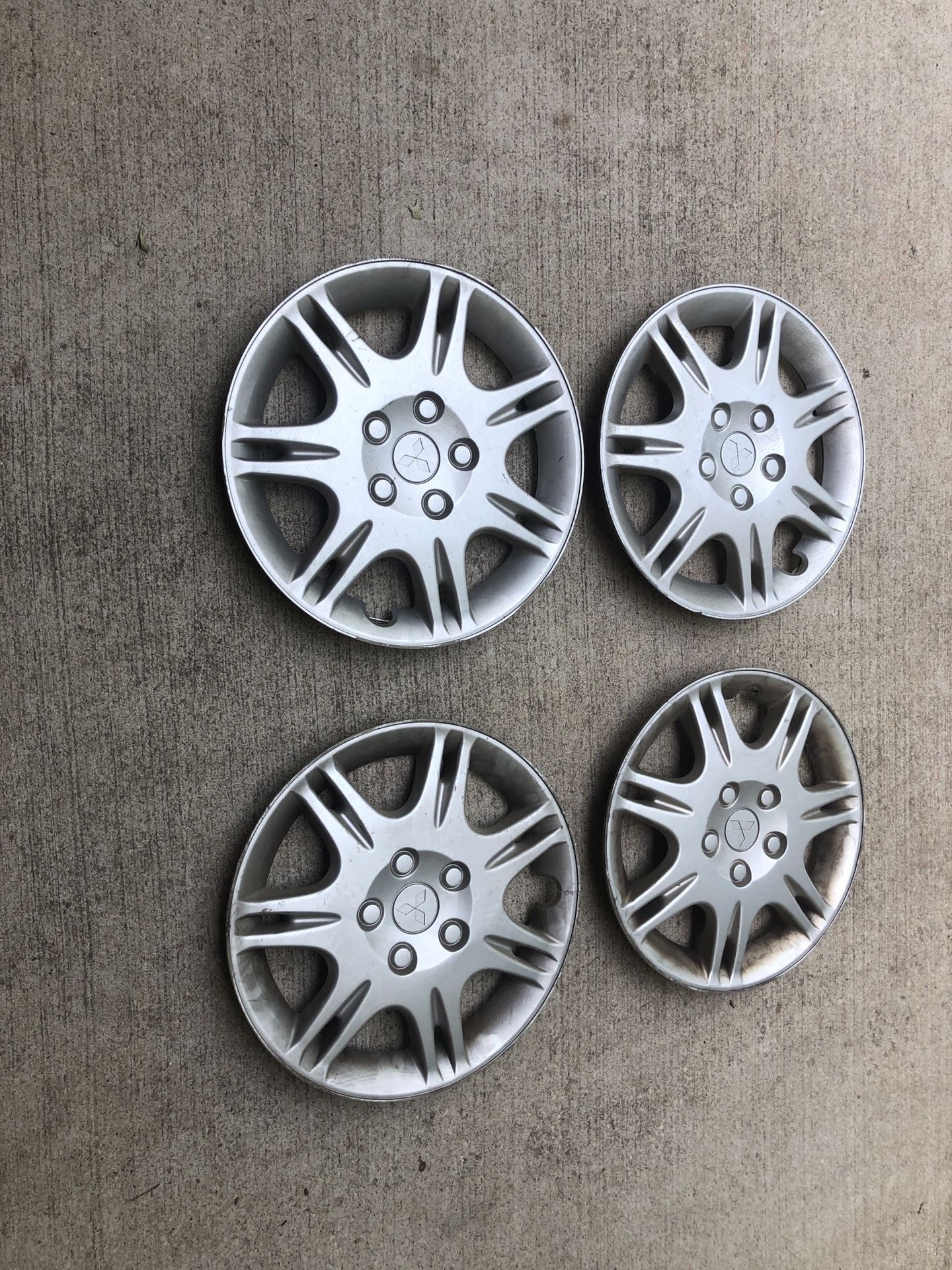 Mitsubishi Galant Hubcap Rim Covers