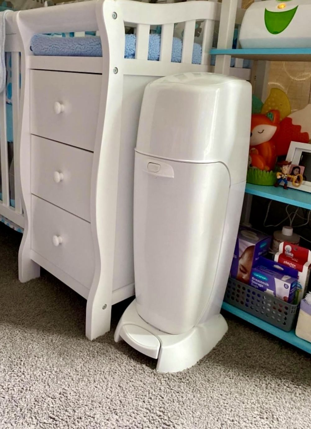 NEW Diaper Genie Complete Diaper Pail W/ Odor Control, Trash Can !