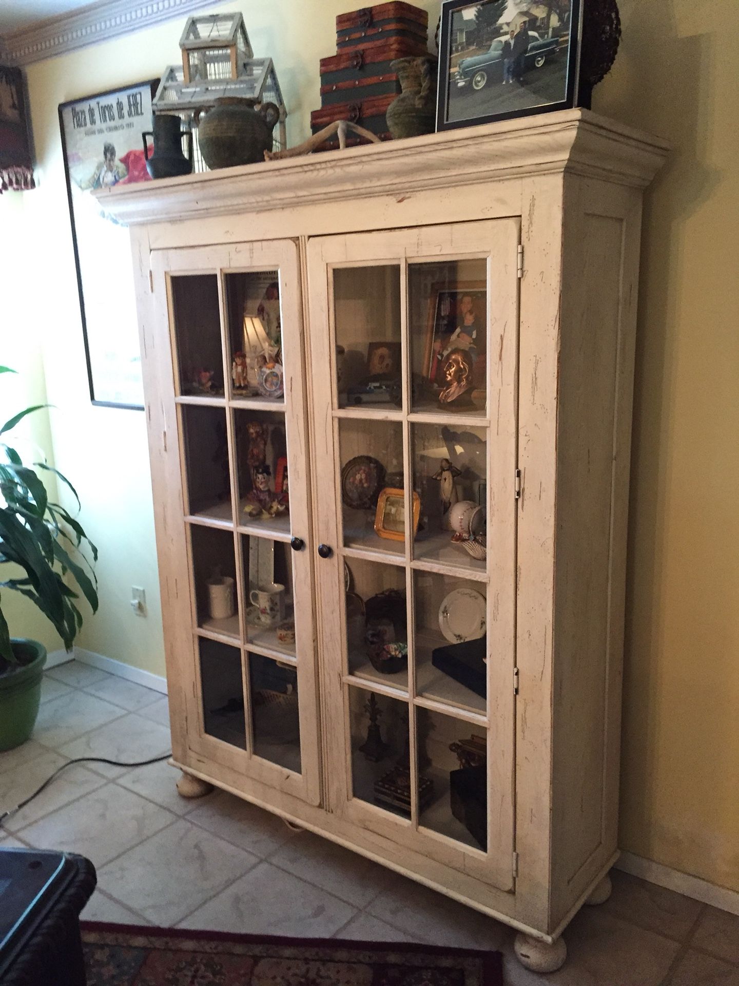 Broyhill Attic Heirloom Collection Library Cabinet