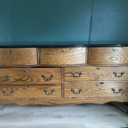 Oak Wood Dresser 