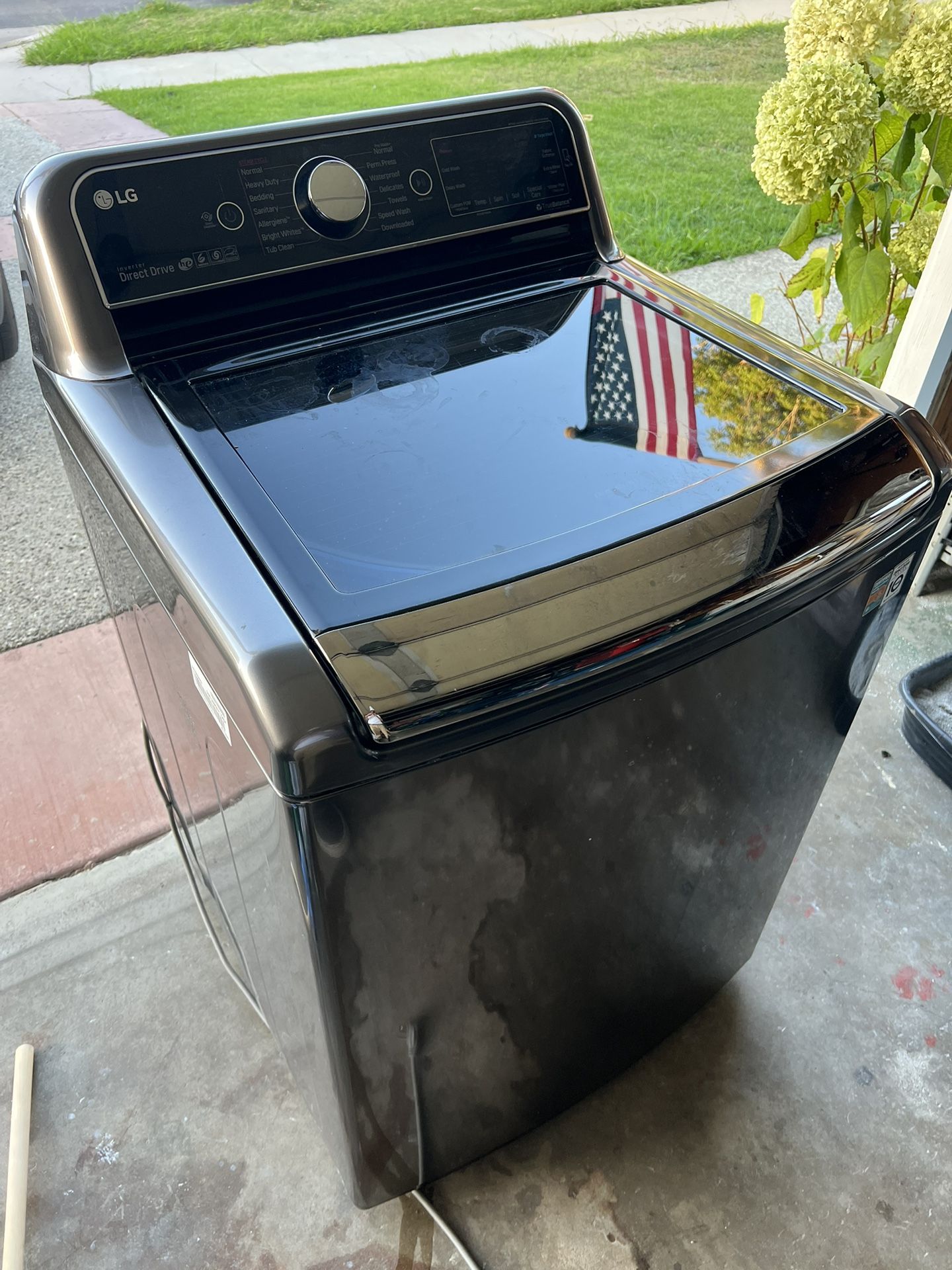 LG Washing Machine - Direct Drive hE For Sale WT7600HKA