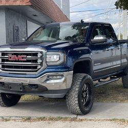 2017 GMC SIERRA SLT