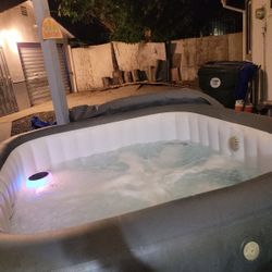 Inflatable Hot Tub