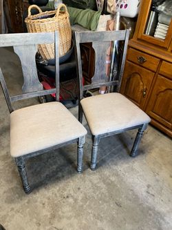 Chairs set 15 Dlrs