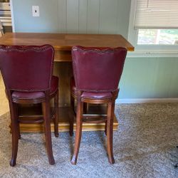 Bar Gaming Table With Chairs 