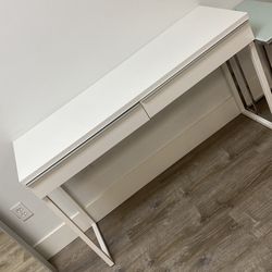 White Ikea Desk High Gloss Surface
