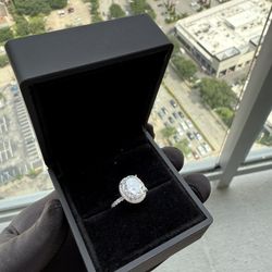 Elegant 5ct Moissanite Engagement ring 