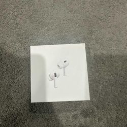 Apple AirPods Pro (2nd generation) with MagSafe Charging Case