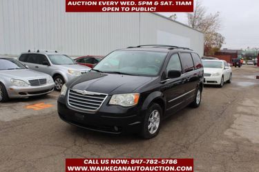 2010 Chrysler Town & Country