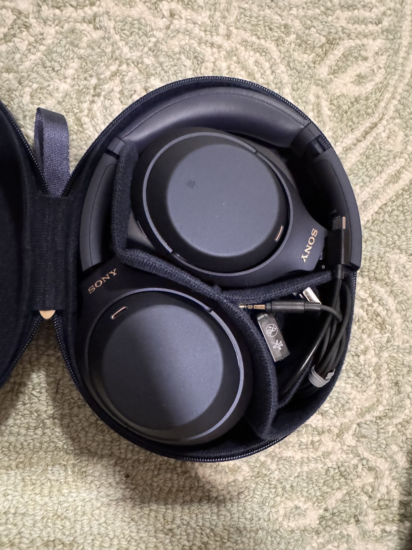 Sony WH-1000XM4 Wireless Noise Cancelling Over The Ear Headphones Black