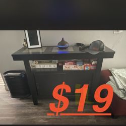 Tv Stand / Entertainment Center 