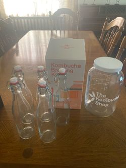 Kombucha bottles and accessories
