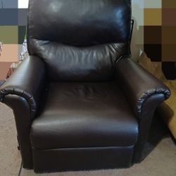 "Drive" Leather Chair with Electric Lift