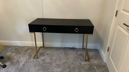 Modern Desk (Local Pickups only)