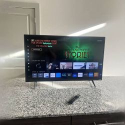 Smart TV And Remote Hisense