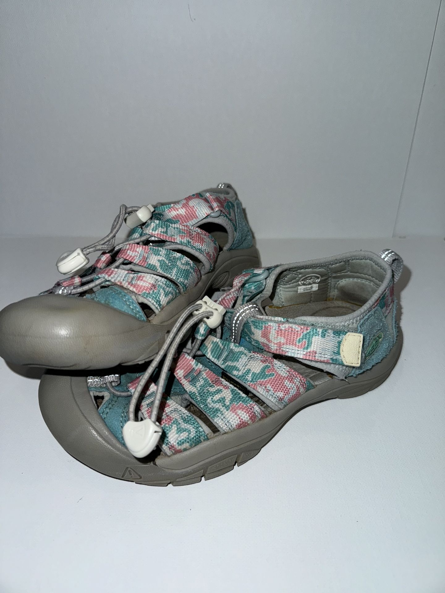 Size 2, KEEN Unisex-Child Newport H2 Ii Durable Quick Dry Closed Toe Water Sandals
