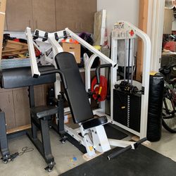 Prime Fitness Incline Chest Press for Sale in Whittier, CA - OfferUp