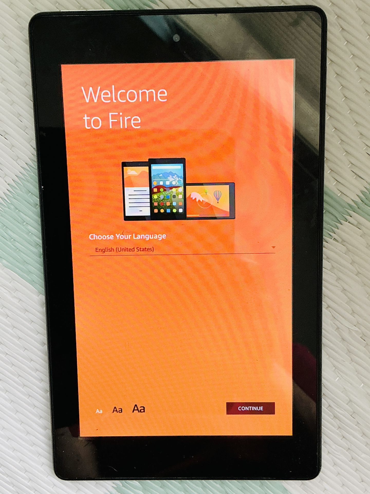 Amazon Fire 7" 8GB Black Tablet. Model SR043KL Tested