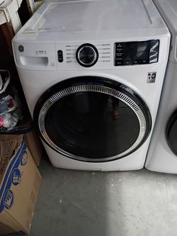 GE Large Stacked Washer And Dryer