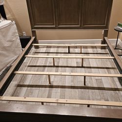 California king Frame