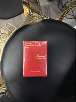Baccarat rouge cologne