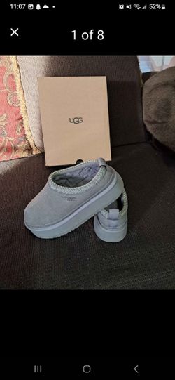 UGG SLIPPERS  GREY. SIZE 7