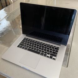 2015/16 Macbook Pro 15 2.5 i7 16GB 128GB SSD