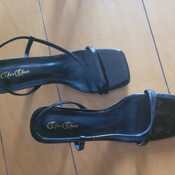 Chun Chuan Black Strappy Square 