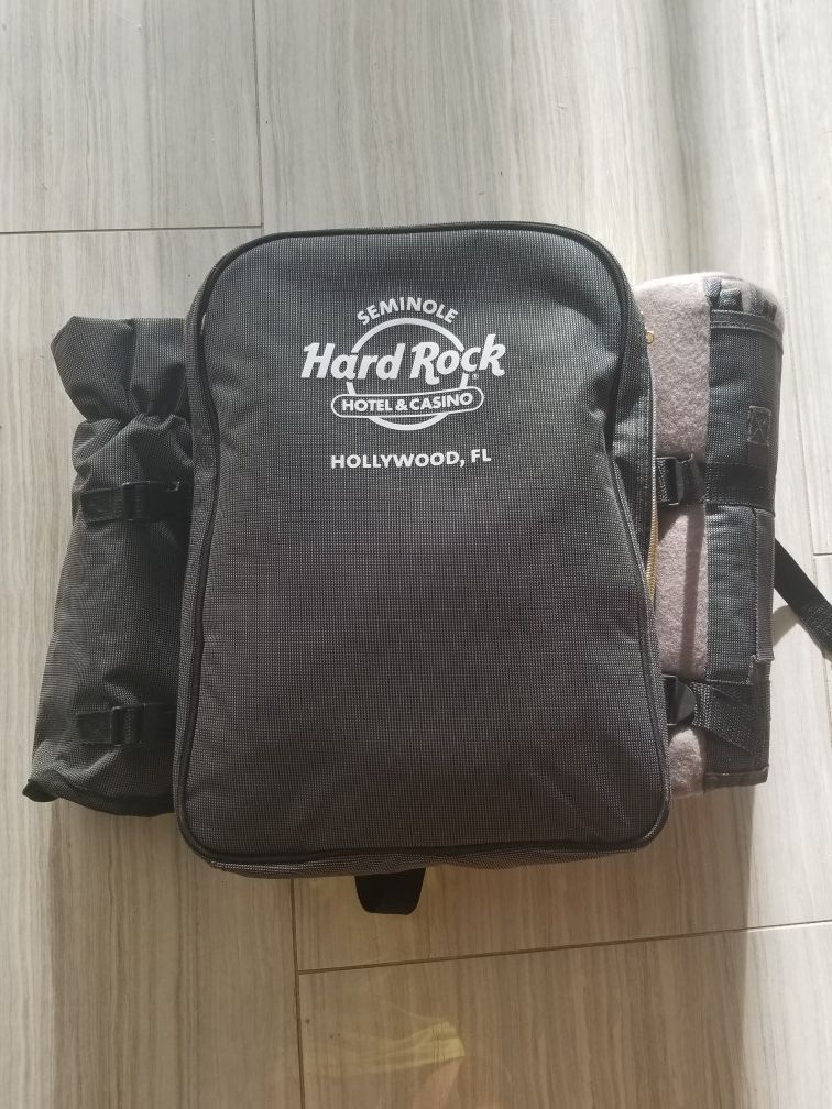 Insulated cooler backpack