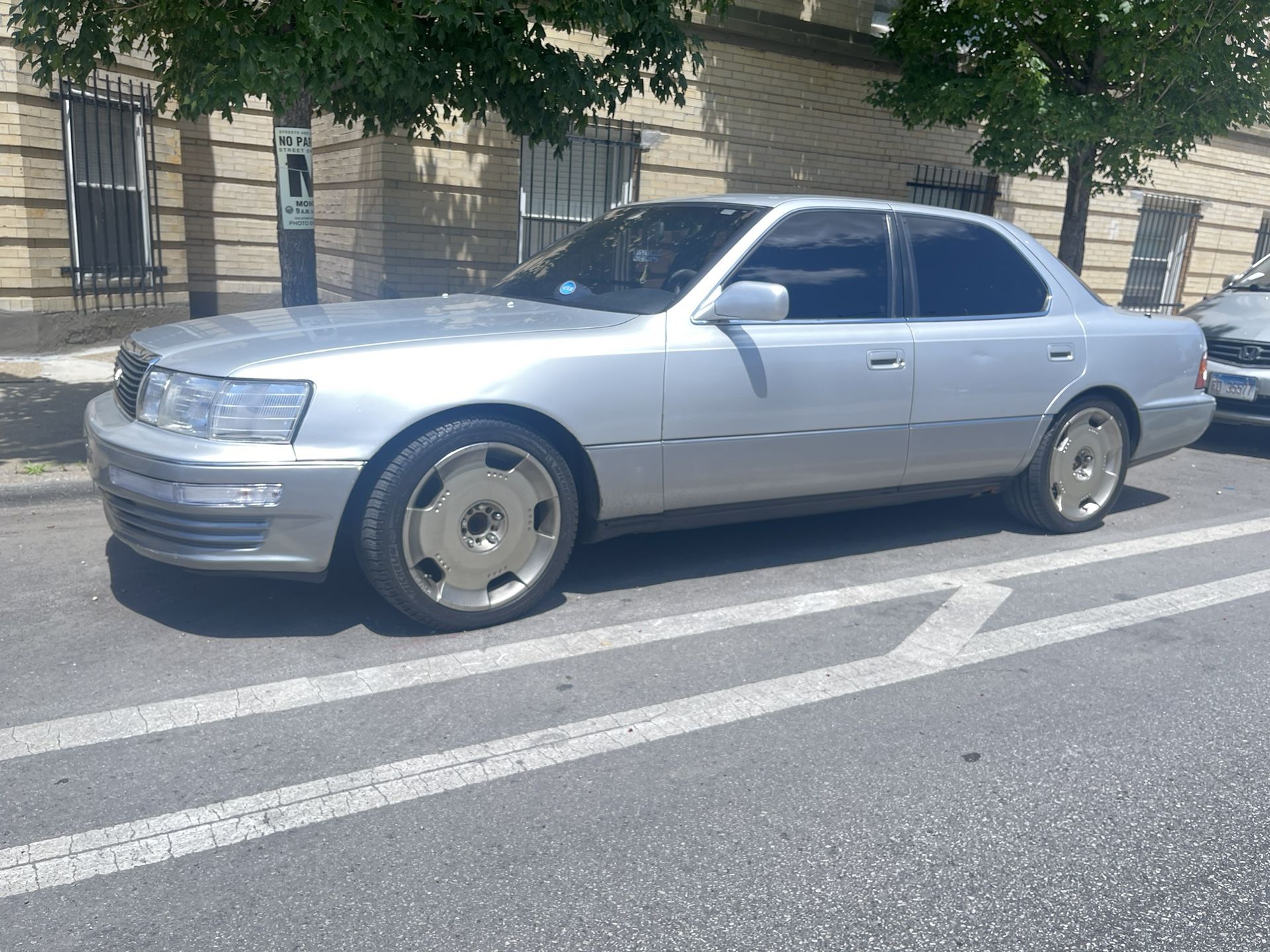 1992 Lexus LS 400