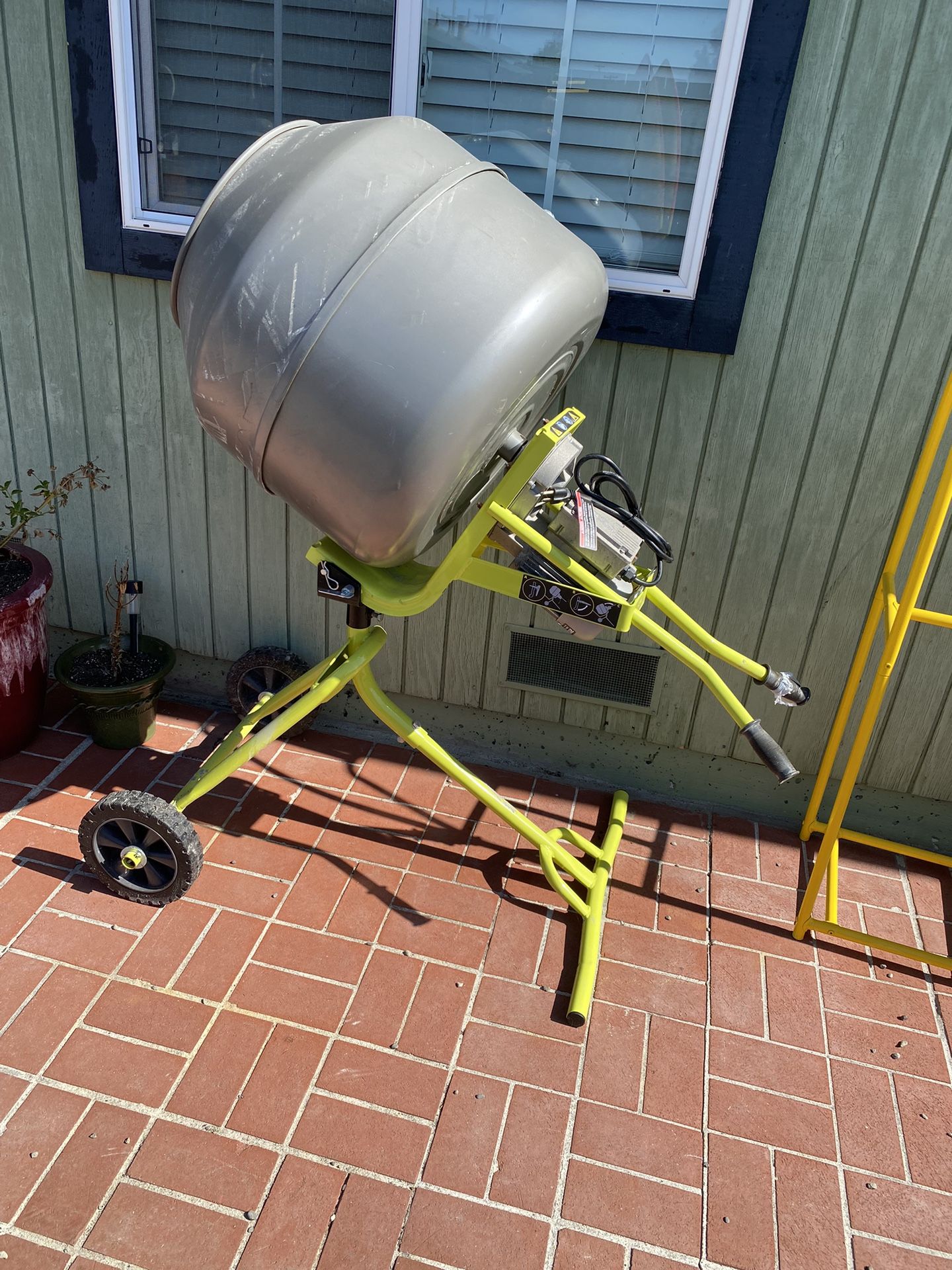 Ryobi Cement Mixer for Sale in Petaluma, CA OfferUp